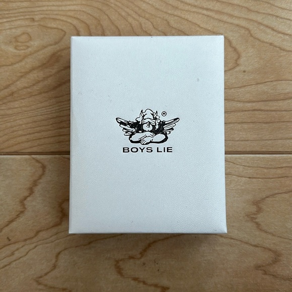 Boys Lie Crystal Clear Silver Necklace - Picture 2 of 6